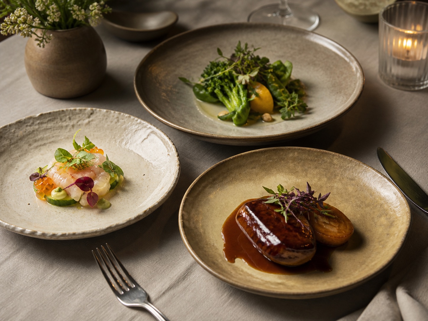 Twelve-Course Quiet Table